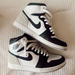 Jordan 1 high top trainers #sneakers #lifestyle #jordan
EUR 40